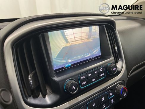 Used 2018 GMC Canyon SLT image 12