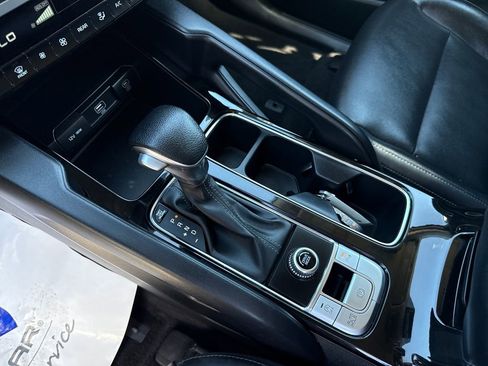 Used 2023 Kia Telluride LX FWD image 24