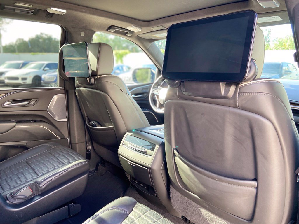 Used 2023 Cadillac Escalade Sport Platinum w/ LPO, ONYX Package AWD/4WD image 23