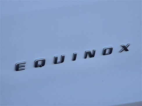 Used 2020 Chevrolet Equinox LT image 30