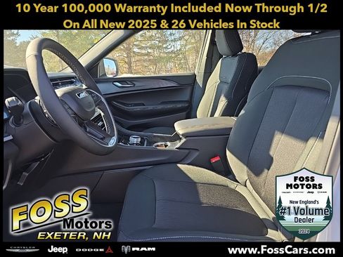 New 2025 Jeep Grand Cherokee L Laredo image 21