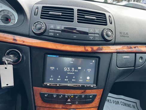 Used 2008 Mercedes-Benz E 350 4MATIC Sedan image 31