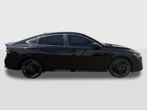 New 2026 Nissan Sentra SR FWD image 7