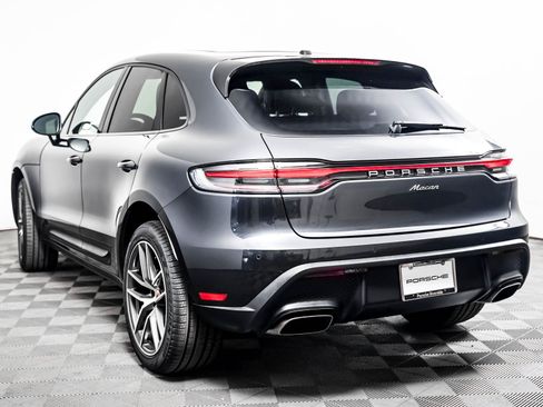 Certified 2026 Porsche Macan AWD/4WD image 3