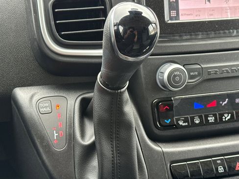 New 2026 RAM ProMaster 1500 w/ Quick Order Package 22G SLT image 20