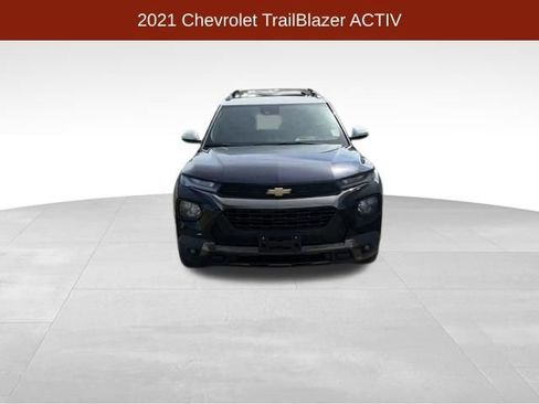 Used 2021 Chevrolet TrailBlazer ACTIV w/ Sun and Liftgate Package AWD/4WD image 2