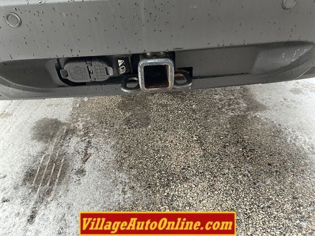 Used 2020 Ford Explorer XLT w/ Comfort Package AWD/4WD image 37
