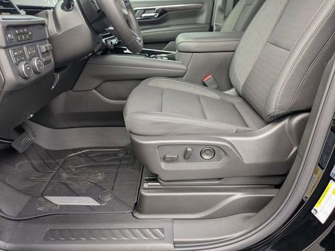 New 2026 Chevrolet Suburban LS w/ LS Custom Edition AWD/4WD image 11