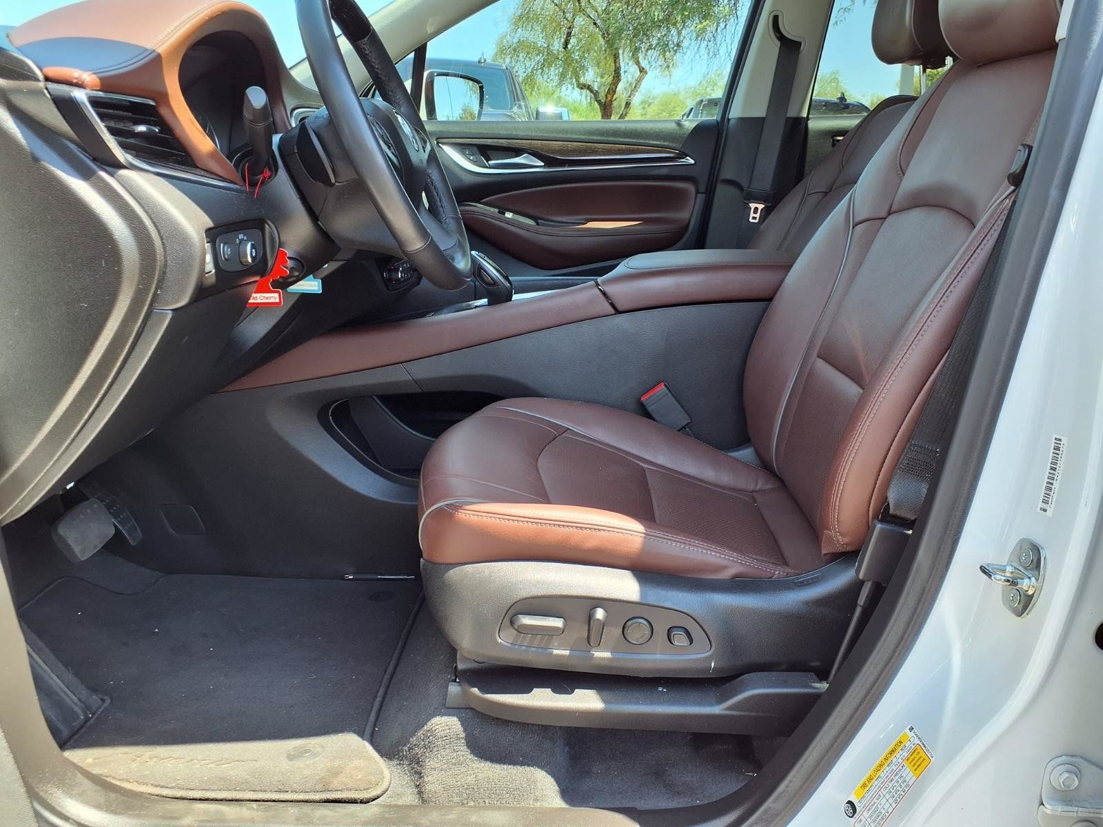 Used 2021 Buick Enclave Avenir w/ Avenir Technology Package FWD image 22
