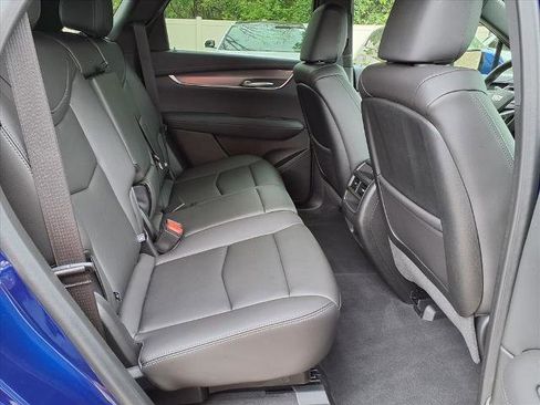 New 2026 Cadillac XT5 Luxury image 10