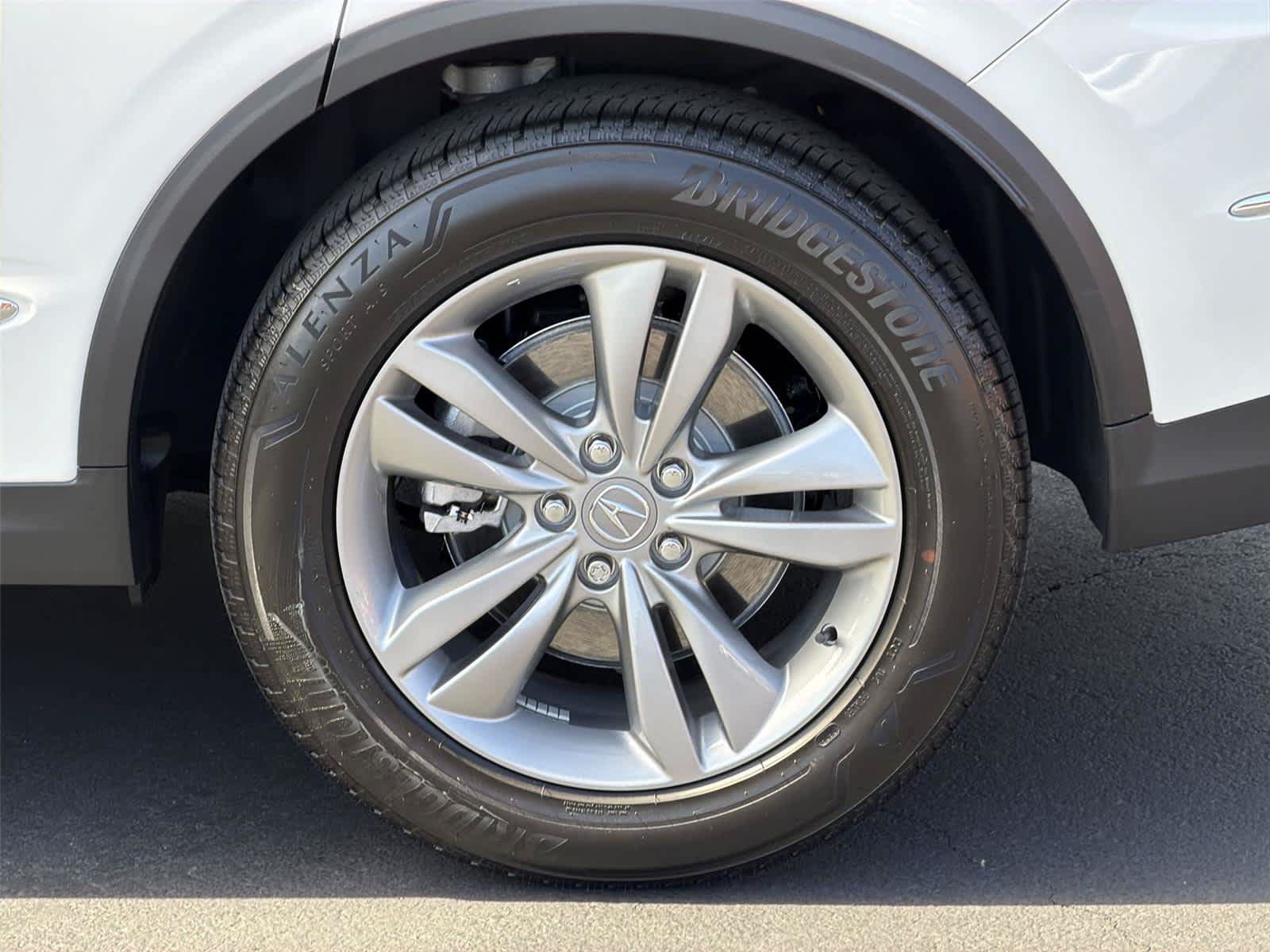 Certified 2026 Acura MDX SH-AWD image 9