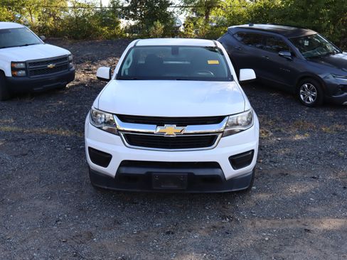 Used 2018 Chevrolet Colorado LT AWD/4WD image 3
