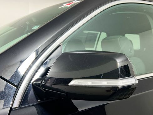 Used 2019 Chevrolet Traverse LT image 12