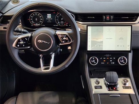 Used 2026 Jaguar F-PACE R-Dynamic S image 25