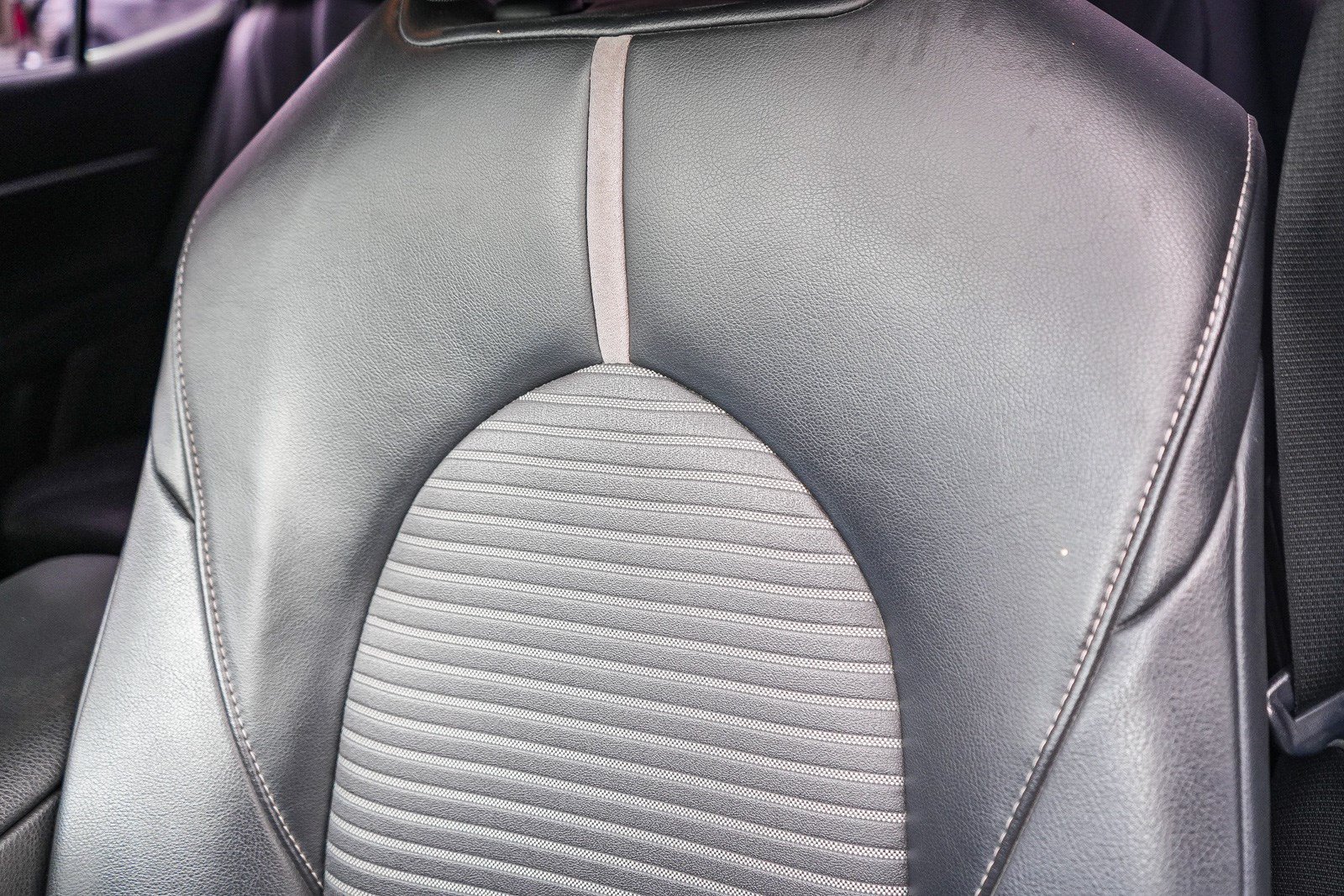 Certified 2020 Toyota Camry SE FWD image 25