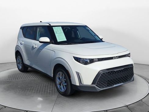 Used 2024 Kia Soul LX w/ Option Group 015 image 7