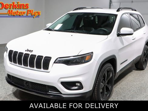 Used 2021 Jeep Cherokee Latitude Plus image 1