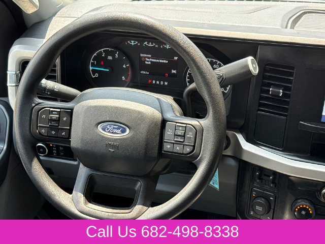 Used 2023 Ford F250 XLT w/ FX4 Off-Road Package AWD/4WD image 13