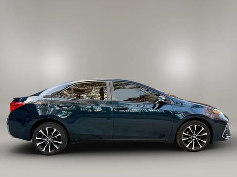 Used 2018 Toyota Corolla SE image 6