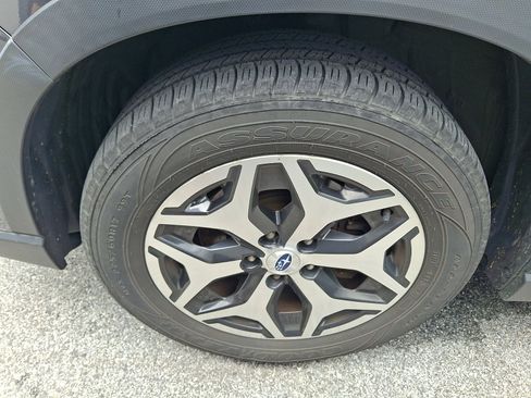 Used 2021 Subaru Forester Premium w/ Popular Package #1 AWD/4WD image 4