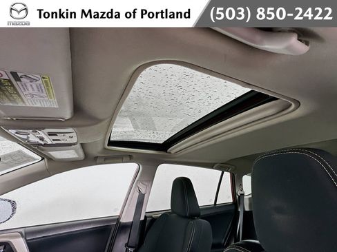 Used 2015 Toyota RAV4 XLE image 21