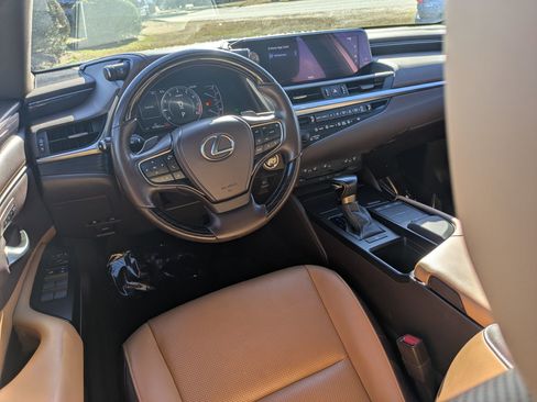 Used 2020 Lexus ES 350 w/ Premium Package image 30