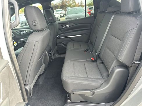 New 2026 Chevrolet Traverse LT image 18
