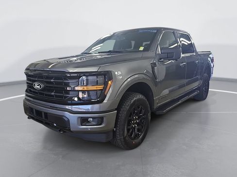 Used 2025 Ford F150 XLT w/ Equipment Group 302A MID AWD/4WD image 9