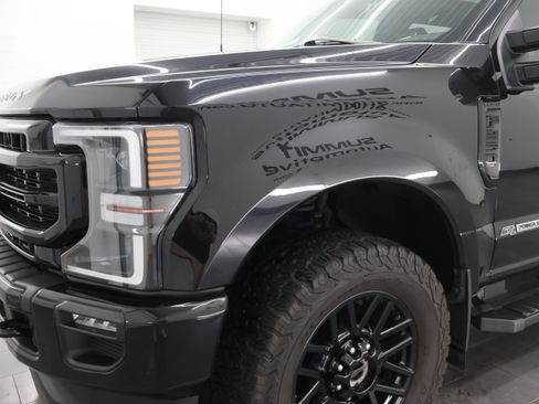 Used 2022 Ford F250 Lariat w/ Black Appearance Package AWD/4WD image 34