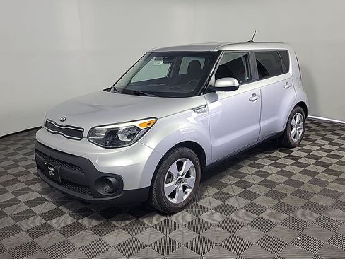 Used 2017 Kia Soul FWD image 10