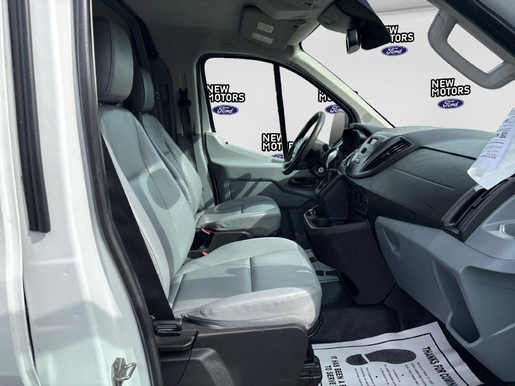 Used 2017 Ford Transit 250 130 Low Roof RWD image 15