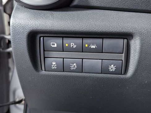 Used 2020 Nissan Versa S FWD image 21