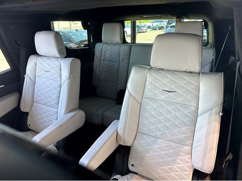 New 2026 Cadillac Escalade V image 18