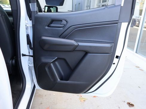New 2026 Chevrolet Colorado W/T image 30