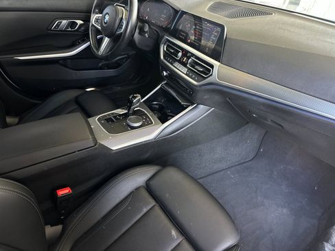 Used 2022 BMW 330i Sedan w/ M Sport Package image 14