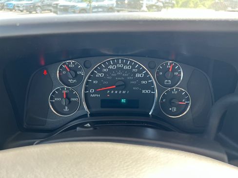 New 2025 Chevrolet Express 3500 w/ Power Convenience Package RWD image 22