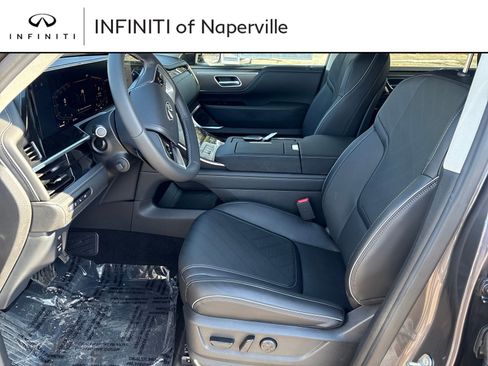 New 2026 INFINITI QX80 Luxe w/ Cargo Package image 9