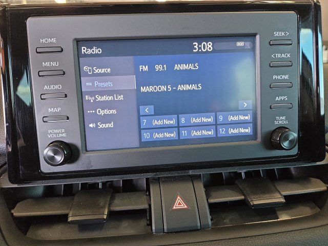Used 2019 Toyota RAV4 LE FWD image 16