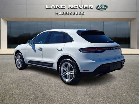 Used 2022 Porsche Macan AWD/4WD image 2