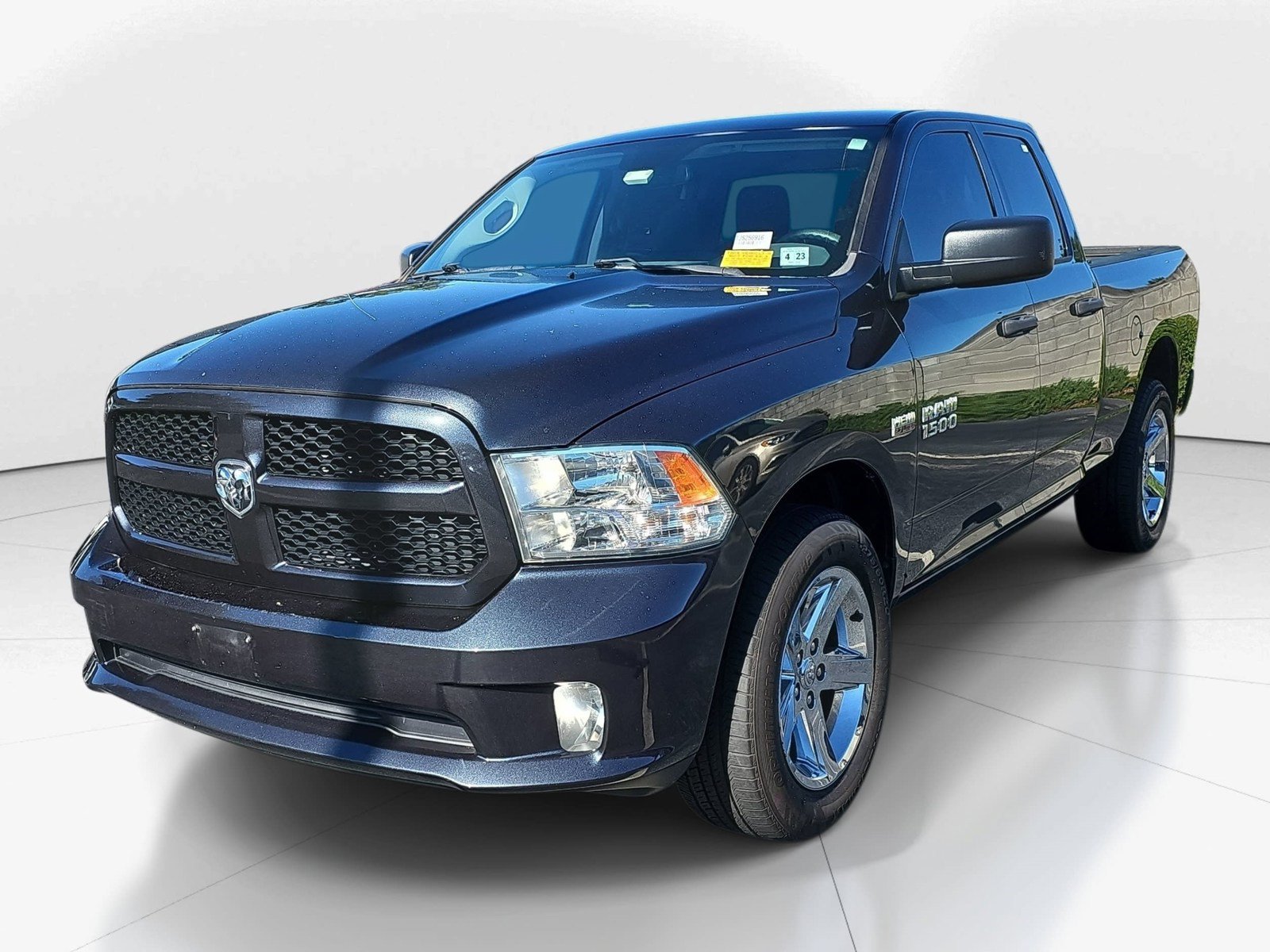 Used 2018 RAM 1500 Express w/ Express Value Package AWD/4WD image 7