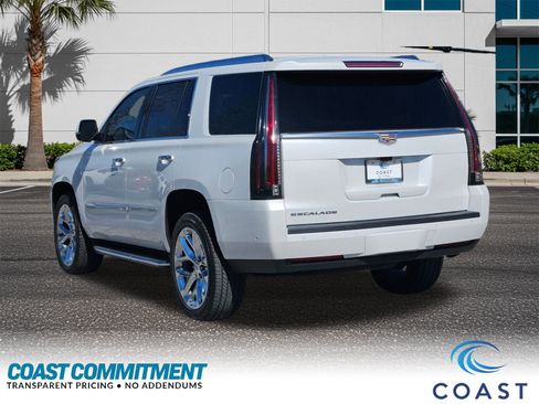 Used 2020 Cadillac Escalade Premium Luxury image 8