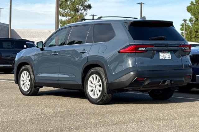 Used 2024 Toyota Grand Highlander AWD image 8