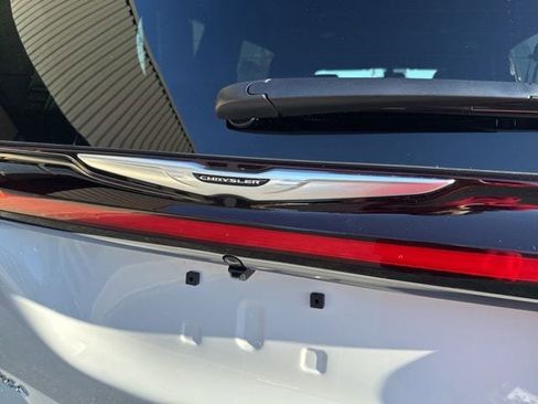 New 2026 Chrysler Pacifica Select FWD image 28