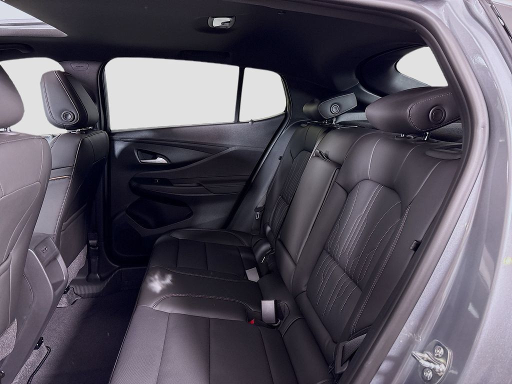 New 2026 Buick Envista Avenir FWD image 23