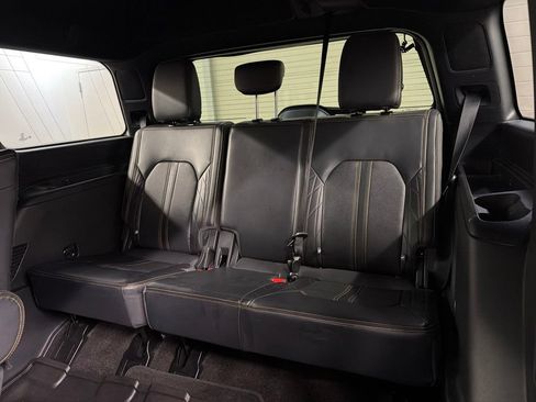Certified 2023 Ford Expedition Platinum AWD/4WD image 33