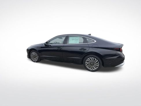 New 2025 Hyundai Sonata Limited image 6