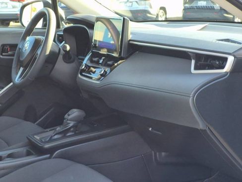 Used 2026 Toyota Corolla Cross LE image 22