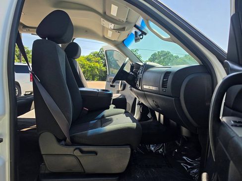 Used 2012 Chevrolet Silverado 2500 LT w/ Interior Plus Package AWD/4WD image 30