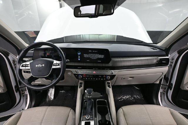 Used 2024 Kia Telluride EX w/ EX Captain's Chair Package AWD/4WD image 20