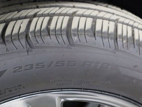 Used 2017 Toyota Highlander Limited image 41